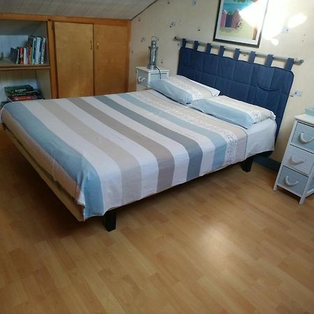 Bed and Breakfast Les Aubretias Fénay Esterno foto